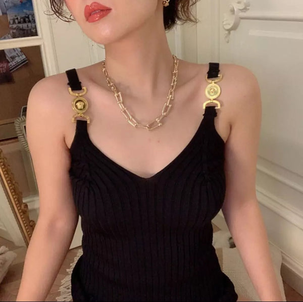 V-neck knitted strappy blouse