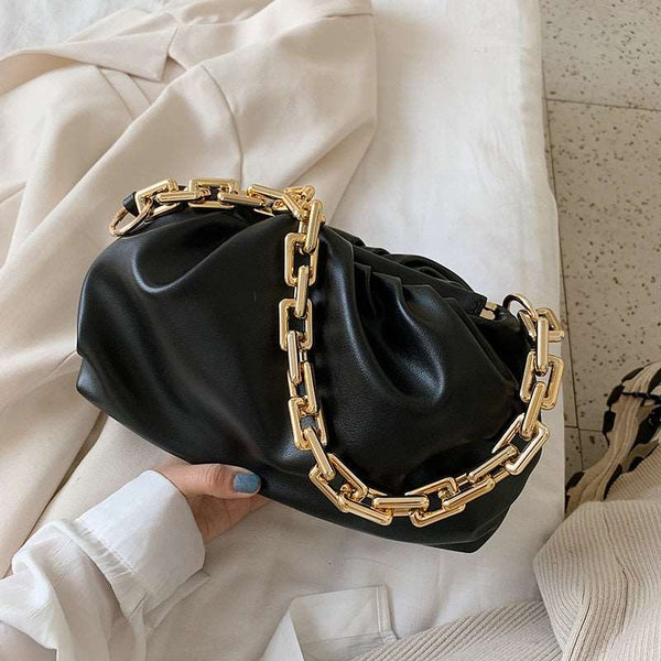 Bolsa Pequena de Ombro em Couro e Alça de Corrente