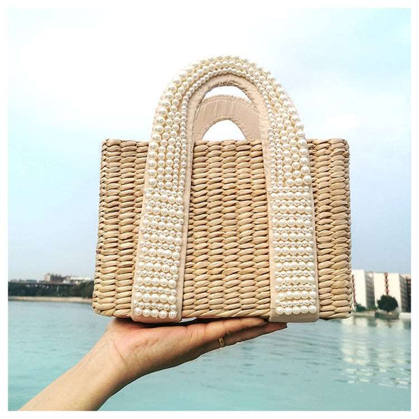 Bolsa Pequena Artesanal de Mão com Palha e Pérolas