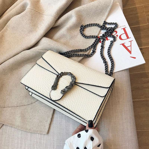 Bolsa de Ombro em Couro Alça de Corrente