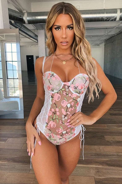 Body de Alcinha Floral Bordado com Tule