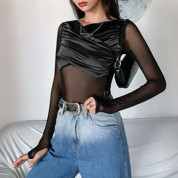 Body Preto Manga Longa em Tule com Cetim