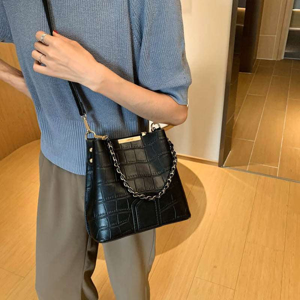 Bolsa de Couro Pequena com Dupla Alça