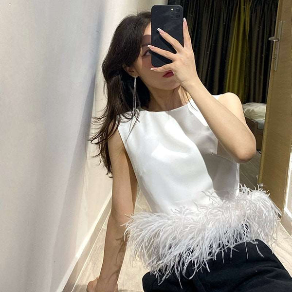 Blusa sem Alças com Plumas
