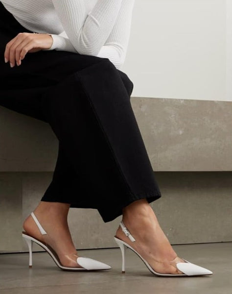 Scarpin Feminino Bico Fino e salto alto Fino, Slingback Verniz Transparente com Coração