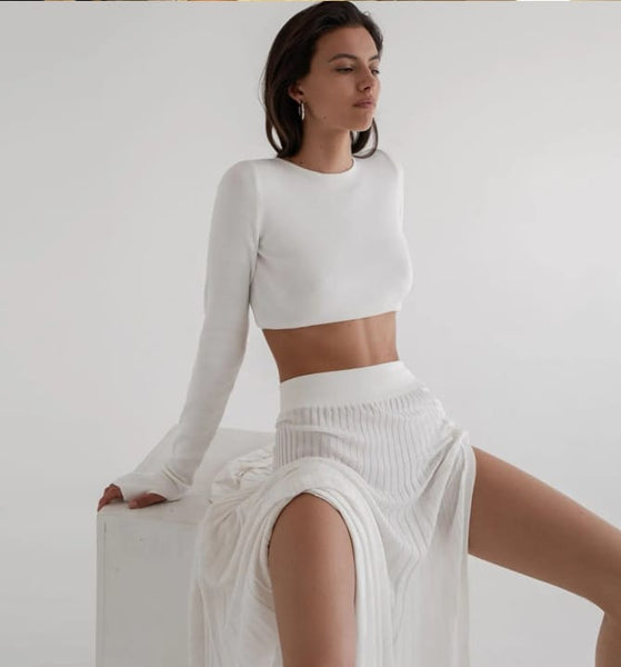 Conjunto de Malha Top Curto Manga Longa Saia Midi Plissada Fenda