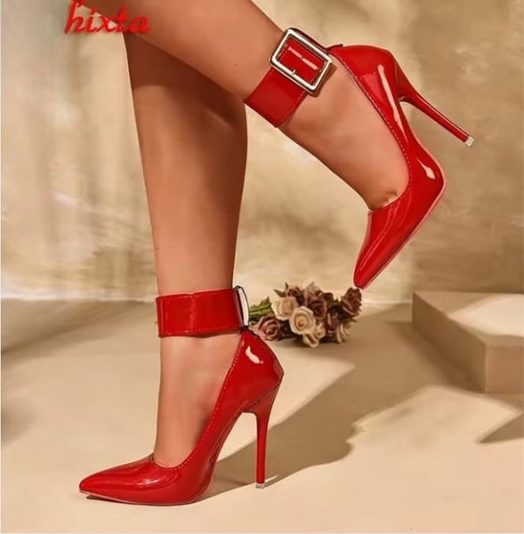Scarpin Salto Alto com Tira e fivela Larga no Tornozelo - 10cm e 12cm