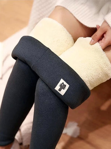 Calça legging feminina forrada com lã sintética e algodão, modelagem ajustada, térmica, ideal para o inverno.