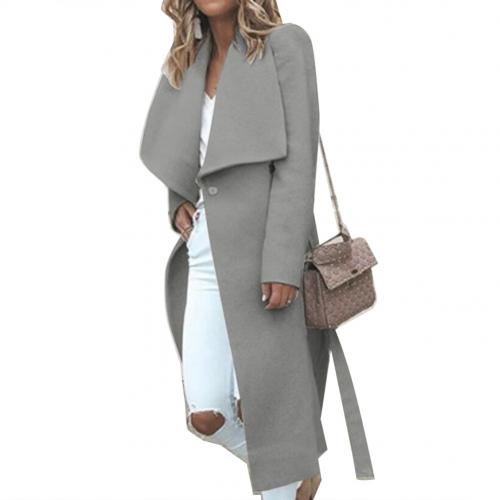 Sobretudo feminino longo de lã com lapela ampla e faixa de amarração, estilo sofisticado ideal para o inverno.