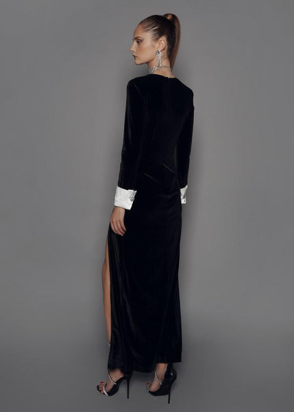 Vestido Longo em Veludo com Decote V Profundo, Manga Longa, Fenda Frontal e Botões Decorativos Elegantes
