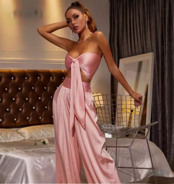 Conjunto de Cetim Top Curto e Calça Pantalona Cintura Alta