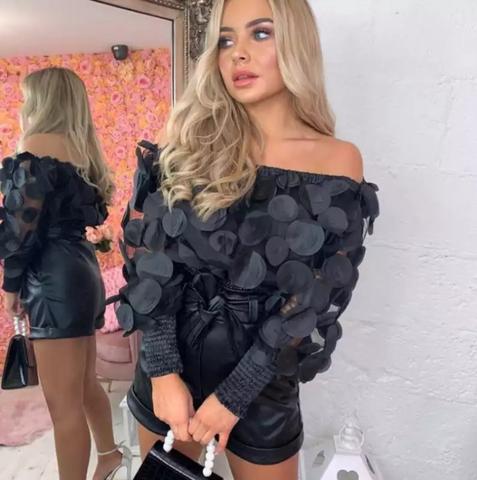 Blusa Solta Ombro a Ombro Manga Longa Bufante