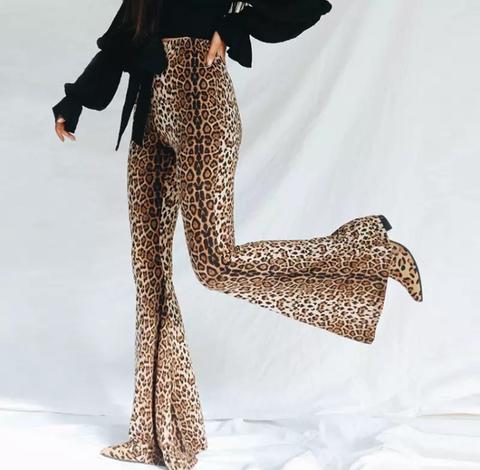 Calça Flare De Malha Leopardo Cintura Alta