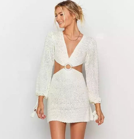 Vestido Curto de Crochê Manga Longa Recorte na Cintura Decote V