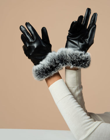 Leather Glove with Fur on the Edges