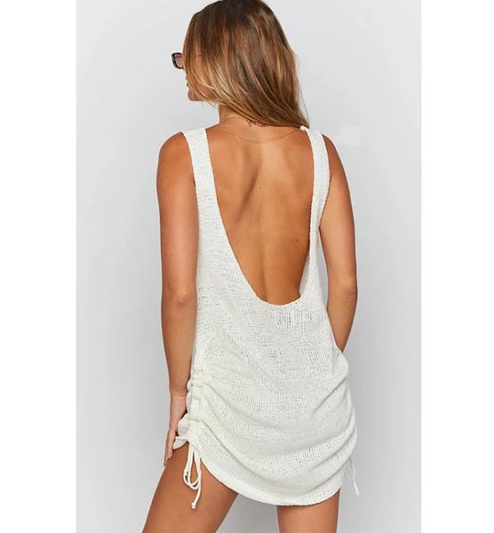 Vestido Curto Solto sem Mangas Decote V Cordão de Regulagem