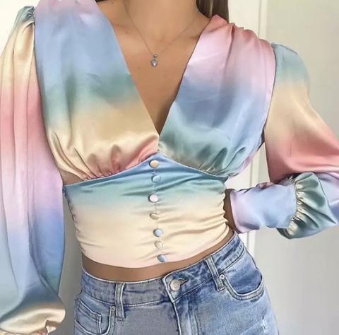 Blusa Cropped Manga Longa Bufante Decote V Bloco de Cores