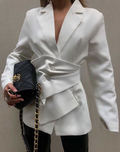 Blazer Alongado com Cinto Embutido