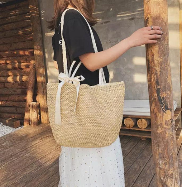 Bolsa Grande de Ombro em Palha Praia