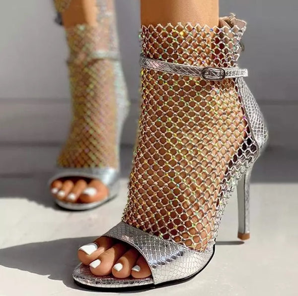 Sandália Peep Toe Salto Alto Fino com Cristais