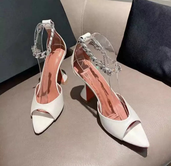 Sandália Peep Toe Bico Folha Envernizada Salto Alto Taça