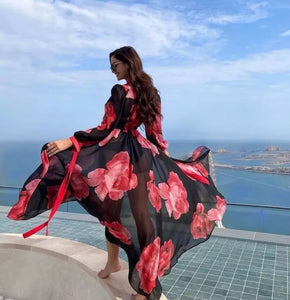 Saída de Praia Longa Manga Longa Preta Floral
