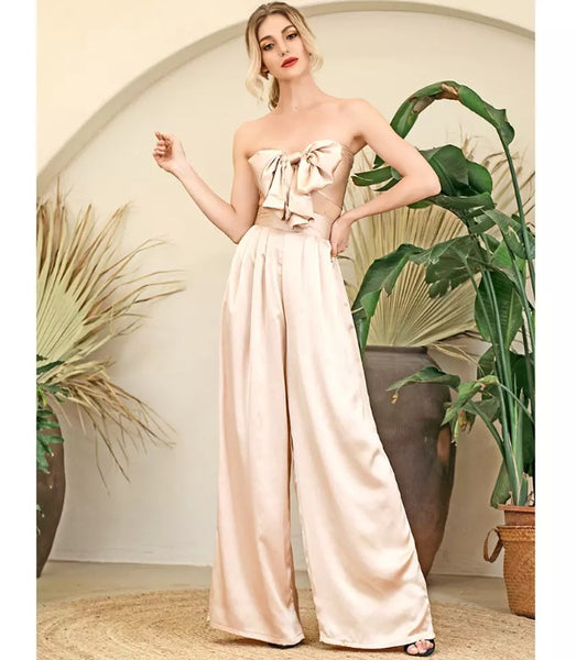 Conjunto de Cetim Top Curto e Calça Pantalona Cintura Alta