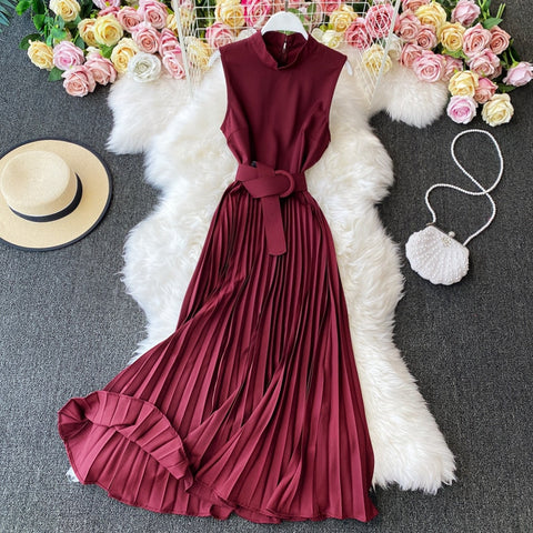 Vestido Midi Plissado Com Cinto sem Manga