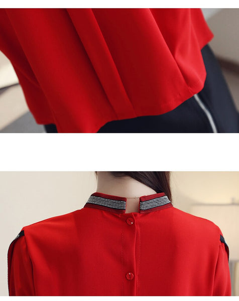 Blusa Solta Fina Manga Longa e Gola Alta com Diamantes