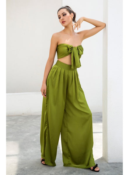 Conjunto de Cetim Top Curto e Calça Pantalona Cintura Alta