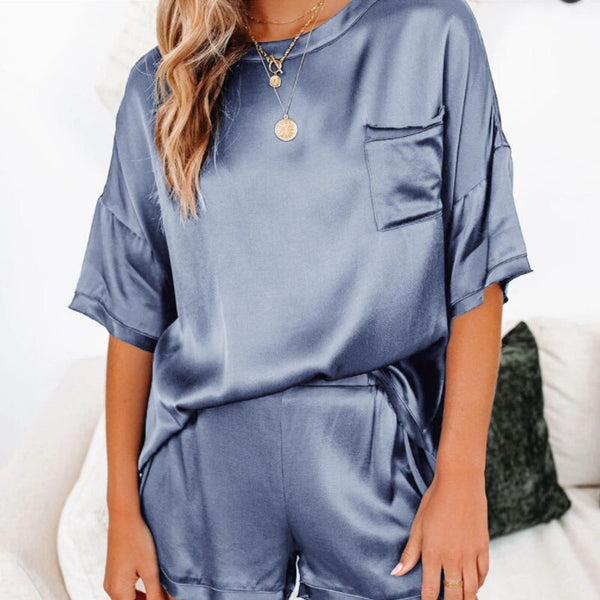 Conjunto Pijama de Cetim Camisa Manga Curta e Shorts