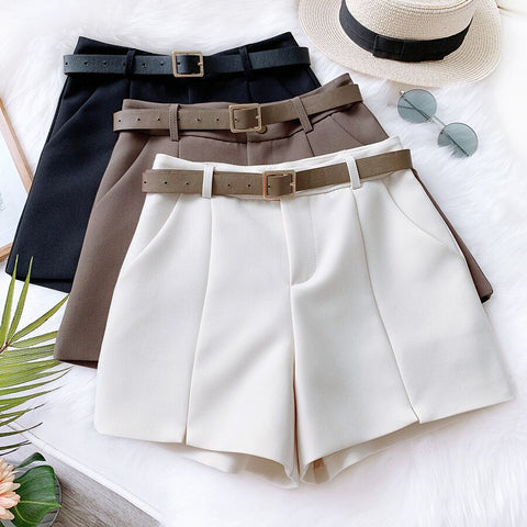 Shorts Social com Cinto Cintura Alta