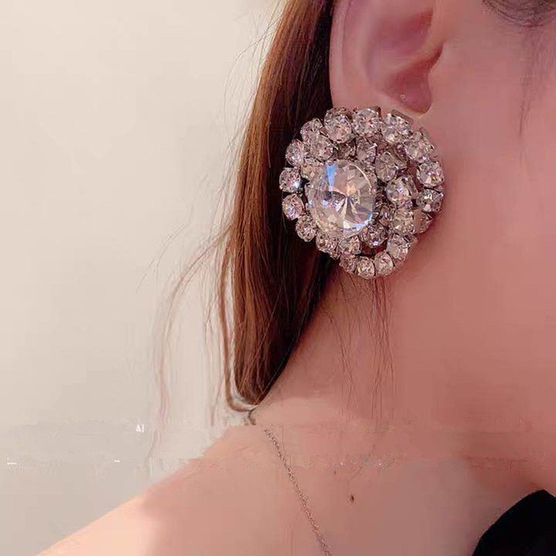 Brinco Redondo Grande com Strass