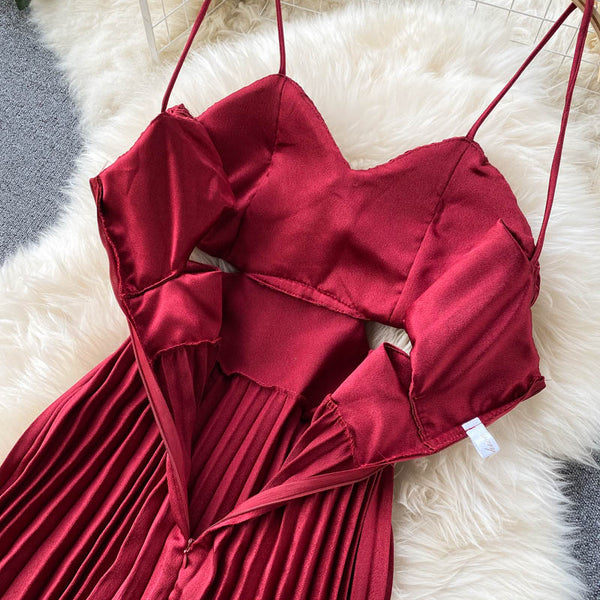 Vestido Longo Plissado Alcinha Decote V