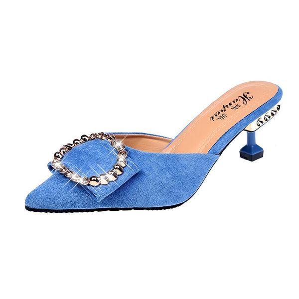 Scarpin Mule com Fivela de Cristal Salto Baixo Fino