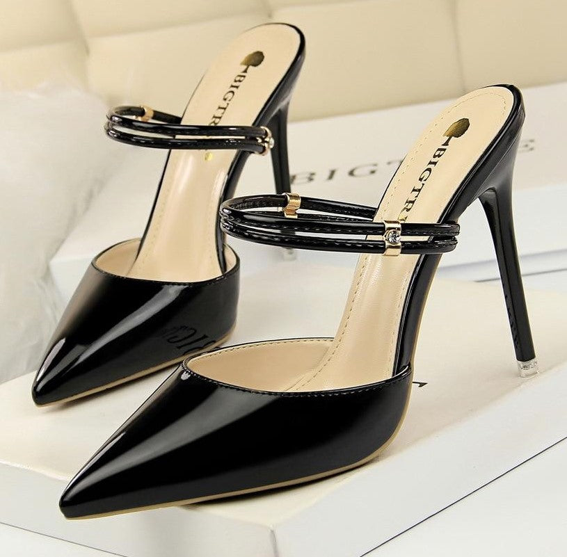 Scarpin Mule Metalizado Salto Alto Fino