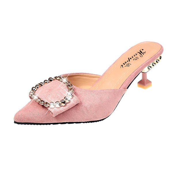 Scarpin Mule com Fivela de Cristal Salto Baixo Fino