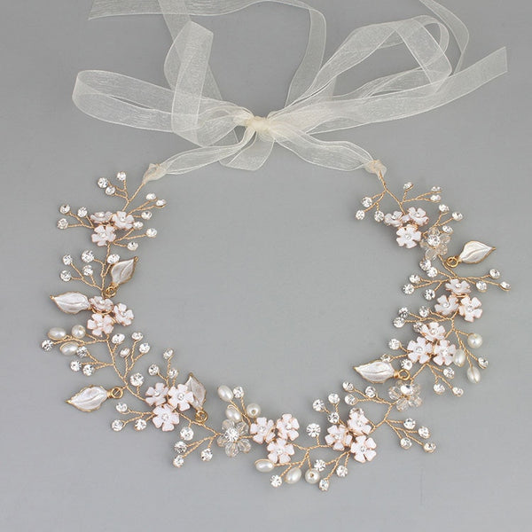 Tiara de Metal com Cristais e Flor