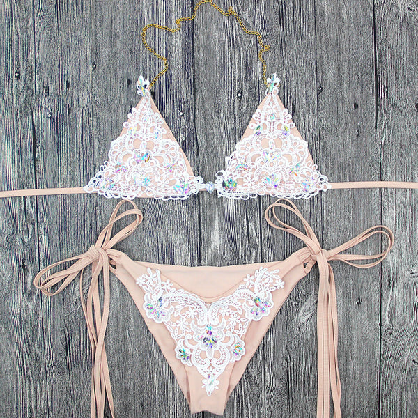 Conjunto de Biquíni com Renda e Cristais