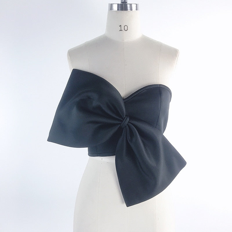 Strapless Crop Top Decorated with Bow 