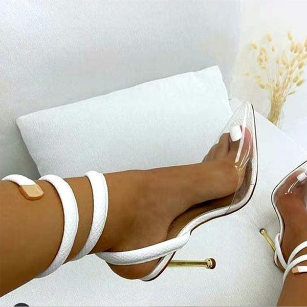 Scarpin Vinil Transparente Salto Alto Fino com Cordão de Enrolamento