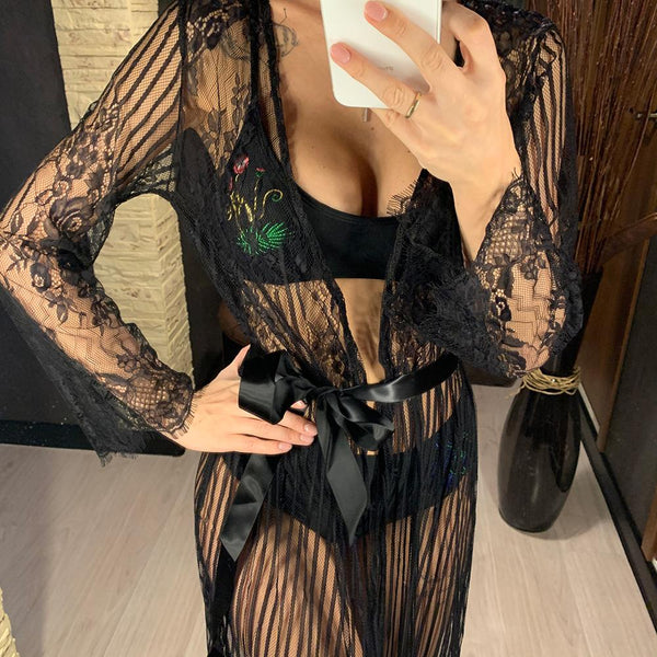 Saída de Praia Longa em Tule com Renda Manga Longa