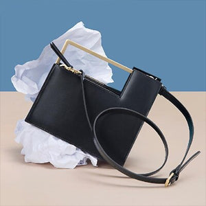 Bolsa Pequena Quadrada de Couro