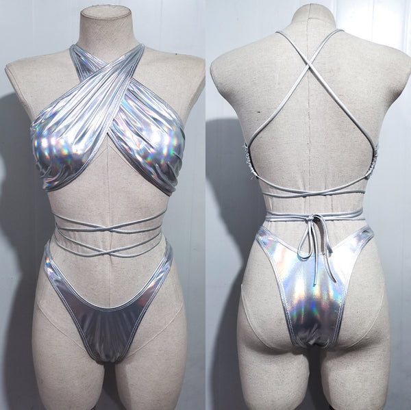 Conjunto de Biquíni Asa Delta com Gola Cruzada e Amarração