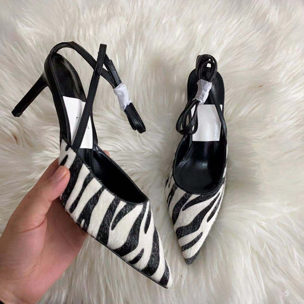 Scarpin Salto Médio Fino Animal Print Zebra