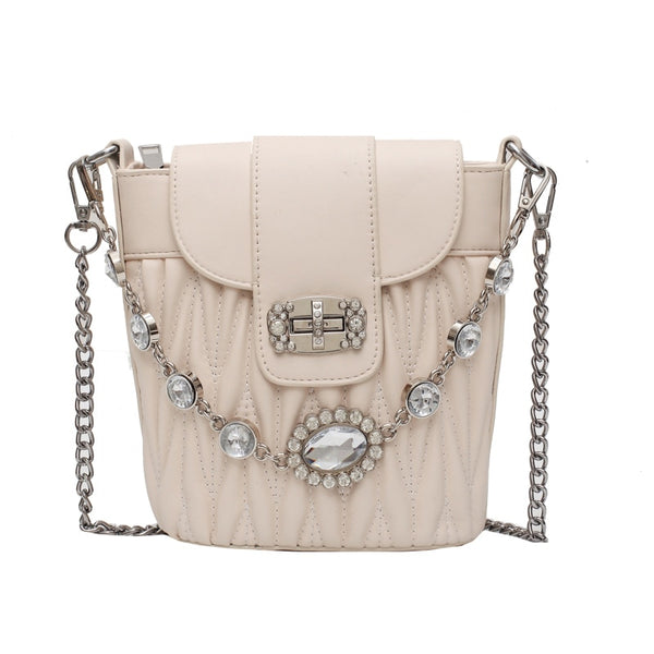 Bolsa Pequena de Couro com Corrente de Diamantes