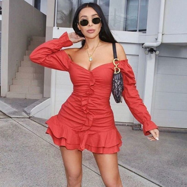 Vestido Curto com Babados Decote Reto