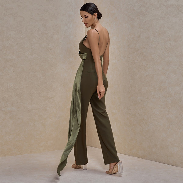 Macacão Pantalona Verde Musgo de Alcinha e Decote V