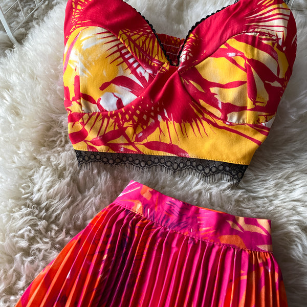 Pleated Midi Skirt and V-Neck Floral Print Cropped Top Set
